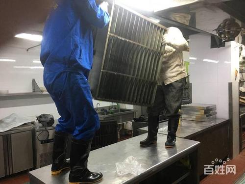 青浦區白鶴工廠食堂飯店油煙管道清洗公司面罩煙道風機