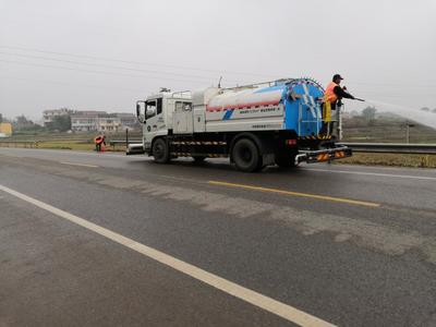 區公路段積極開展縣鄉道揚塵治理工作