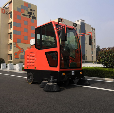 工業(yè)掃地車-集合達(dá)清潔設(shè)備(在線咨詢)-掃地車
